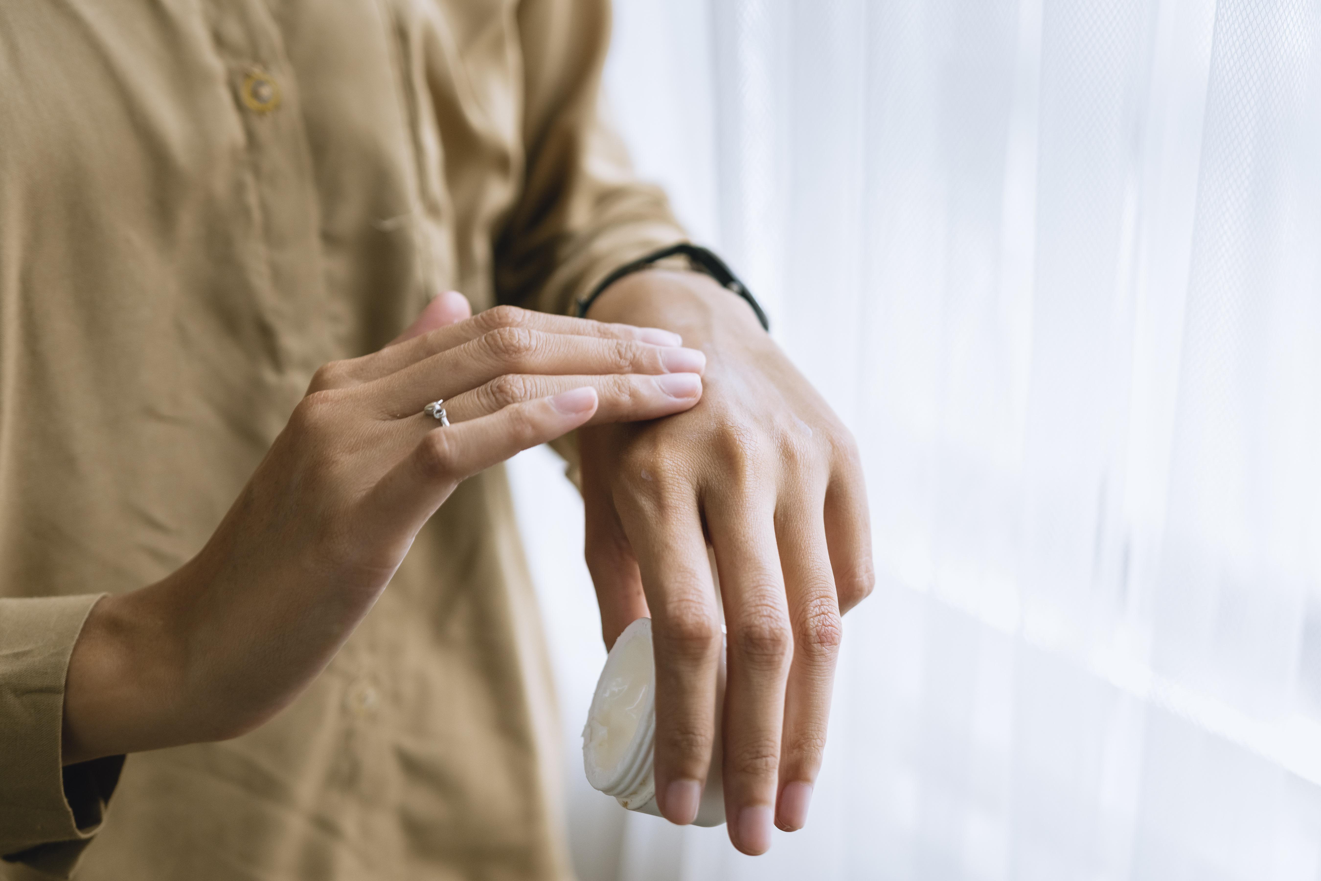 Hyaluronik Asit Nedir? Ne İşe Yarar?